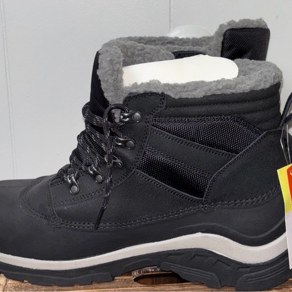 All in Motion Men Waterproof Winter Boots Black US Size 12 New with Tags no box - Picture 5 of 10